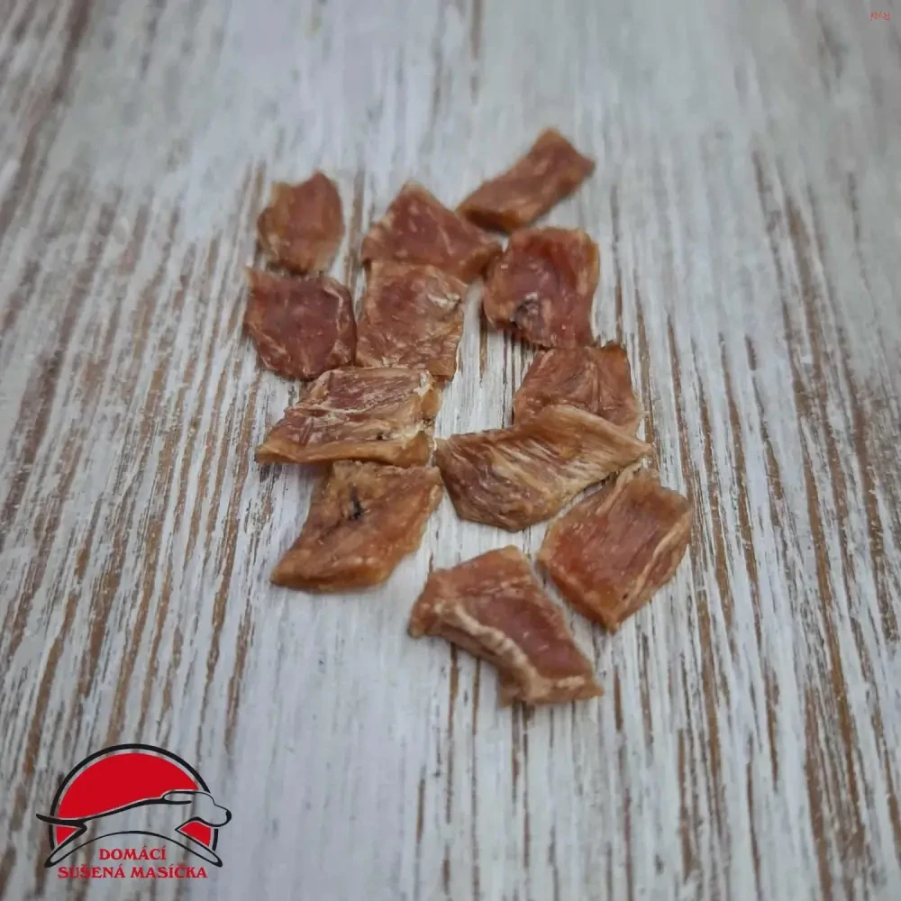 Domácí sušené lupínky z krůtího prsíčka cca 200 ks (50g)